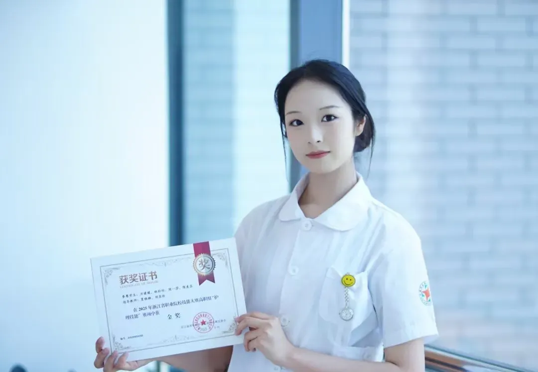 富豪优配 方媛媛，谢谢你！